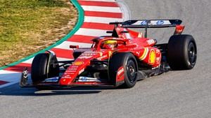 Hamilton, Leclerc y Piastri rompen récords en las pruebas de neumáticos en Barcelona
