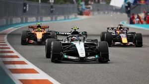 Mercedes lidera el Campeonato de Equipos tras cuatro rondas emocionantes