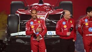 Hamilton se siente revitalizado al unirse a Ferrari en F1 75 Live