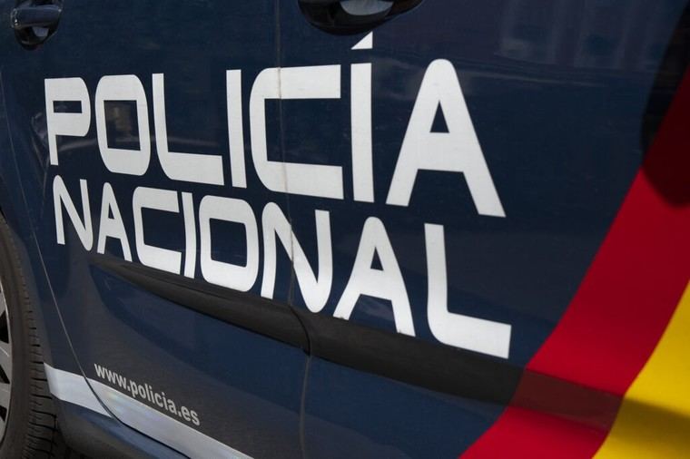 Desmantelan en Lisboa una lancha rápida con 2.400 kg de cocaína