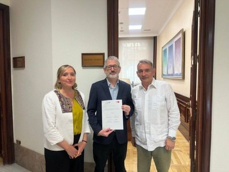 Izquierda Unida propone un nuevo impuesto para herencias y donaciones superiores a un millón de euros