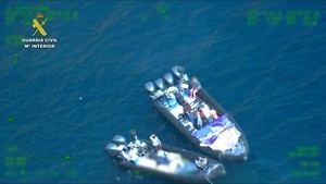 Detenidos cuatro patrones de pateras que transportaban migrantes en la costa murciana
