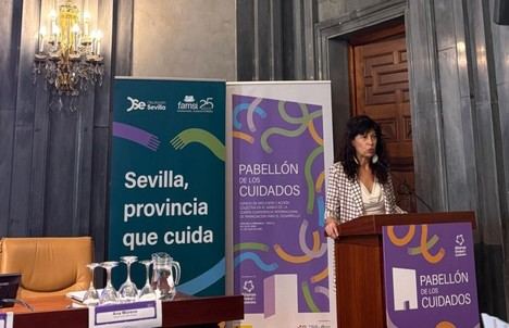 La ministra de Igualdad aboga por redes globales para mejorar los cuidados