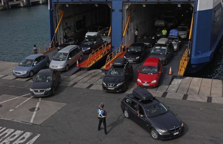 Aumento del 2,5% en pasajeros de la Operación Paso del Estrecho 2025 hasta julio