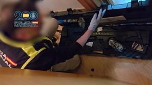 Desmantelan red criminal de tráfico de armas y drogas en Almería y Granada