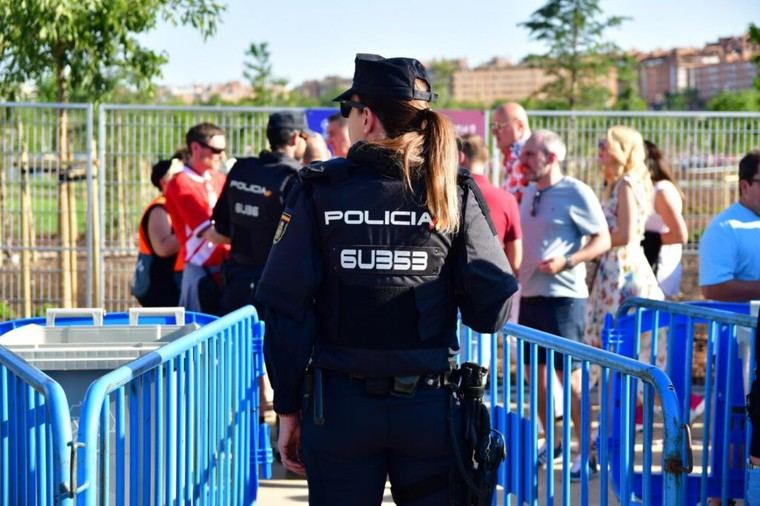 Más de 70 agentes de la Policía Nacional garantizan la seguridad en 'La Vuelta' 2025
