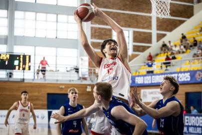 España U20 avanza a octavos tras vencer a Finlandia