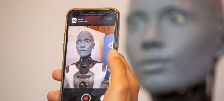 Türk: Los derechos humanos son esenciales en la era digital