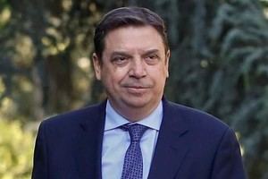 Planas destaca la importancia de las cooperativas en el vino español