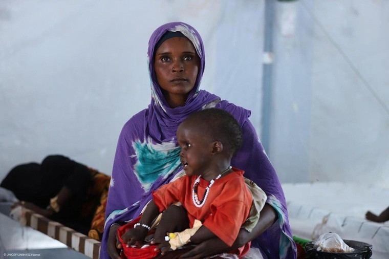 Más de 640,000 niños en peligro por brote de cólera en Darfur del Norte, Sudán