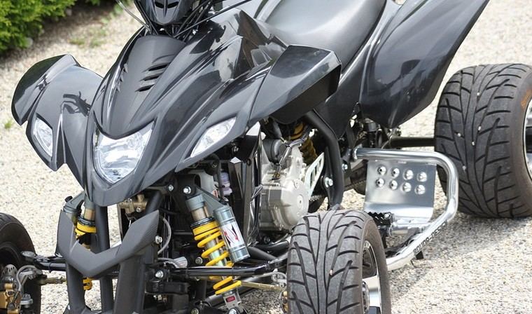 Fallece un hombre de 35 años en choque entre coche y quad en Huelva