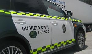 Fallece un motorista en colisión con camión en Sevilla