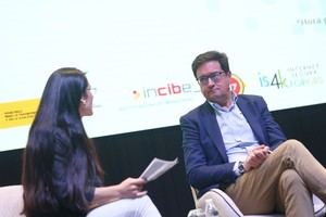 Óscar López insta a los jóvenes a utilizar el 017 de INCIBE contra el acoso