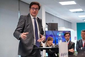 Óscar López destaca el crecimiento digital en la clausura de DigitalES