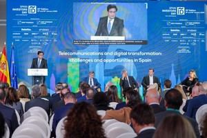 Óscar López resalta la 'tercera vía digital' de España para atraer inversiones internacionales