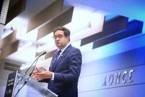 Óscar López solicita apoyo a los partidos para la ley de lobbies, clave para la democracia en España