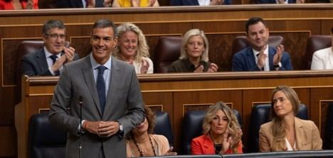 Sánchez afirma que el conflicto en Gaza es un genocidio y defiende su gestión ante Feijóo