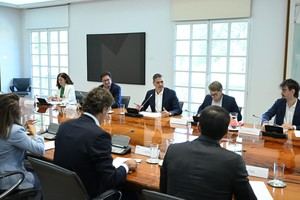Sánchez se reúne con Adigital para fomentar el crecimiento de startups en España