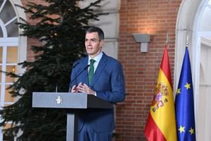Sánchez presenta a sus nuevos ministros y destaca la renovación del Gobierno con 