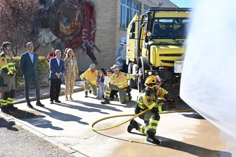 España incorpora la formación en emergencias como materia obligatoria en educación