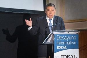 Planas solicita colaboración para una PAC que atienda las necesidades agrícolas