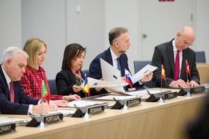 Robles afirma que Ucrania debe definir su futuro