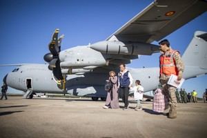 España evacúa a 20 niños palestinos heridos desde Gaza