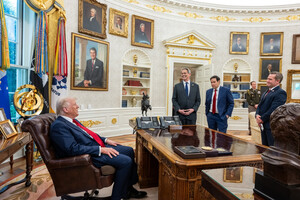 ¡Aleluya! Los alquimistas Trump y Bessent encontraron la “piedra filosofal”