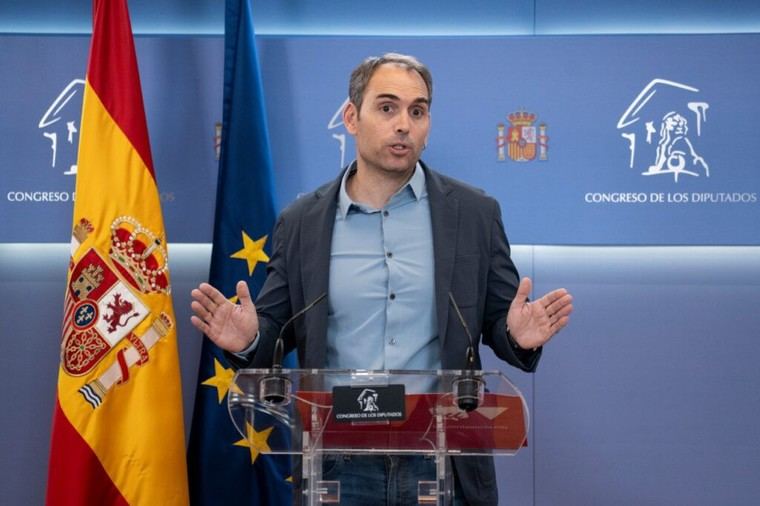 IU propone reducir el número de alumnos por aula a 20 en Primaria y Secundaria y a 25 en Bachillerato