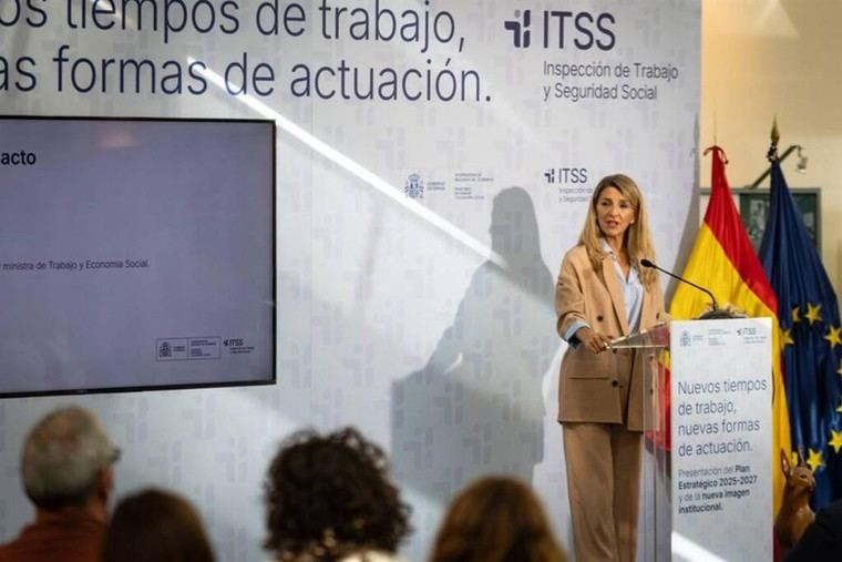 Yolanda Díaz: Defendiendo derechos laborales en el nuevo Plan Estratégico 2025-2027
