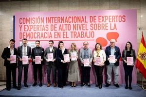 Yolanda Díaz aboga por la democracia en el ámbito laboral