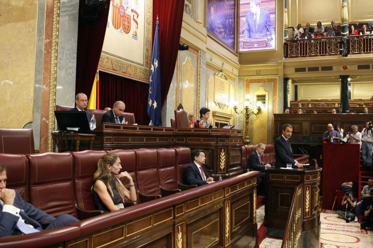 Zapatero recibe el premio Triángulo Rosa por impulsar el matrimonio igualitario en España